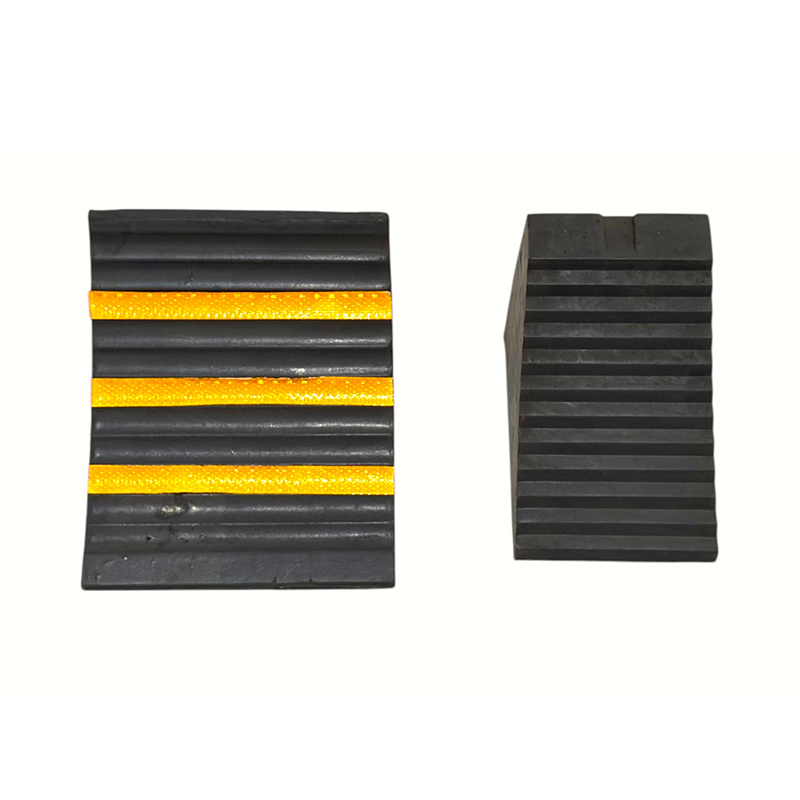استاپ چرخ لاستیکی ضد لغزش تقویت شده مثلثی (با دسته یکپارچه)