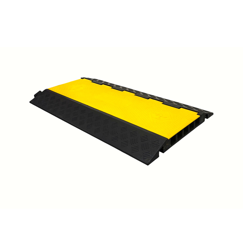 محافظ کابل های سنگین 5 کاناله پایه لاستیکی پایه پی وی سی با ظرفیت باربری بالا