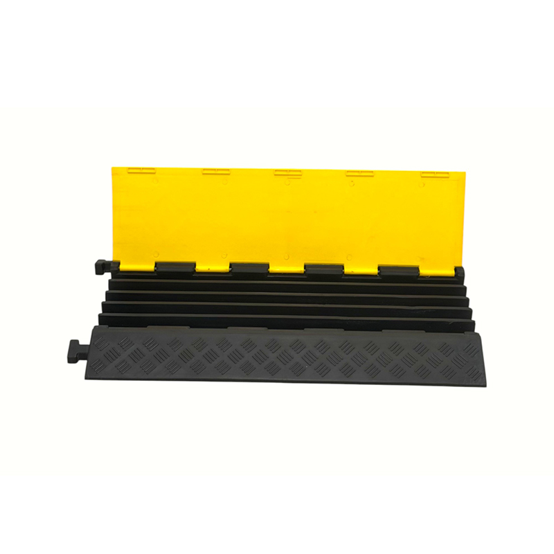 محافظ کابل های سنگین 5 کاناله پایه لاستیکی پایه پی وی سی با ظرفیت باربری بالا