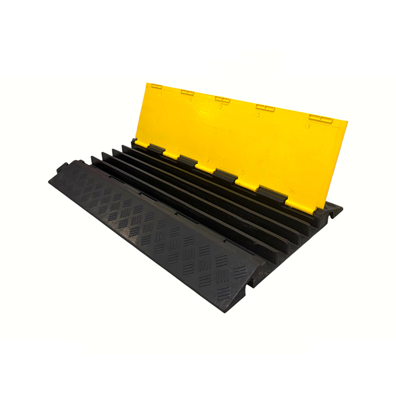 محافظ کابل های سنگین 5 کاناله پایه لاستیکی پایه پی وی سی با ظرفیت باربری بالا